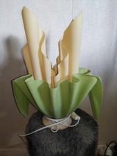 Lampe plastique drapée dans