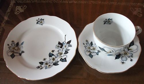 Trio porcelaine os - ,
