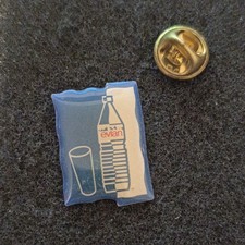 Pin's bouteille verre Boisson