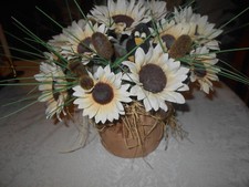  Country Chic Floral / Crow