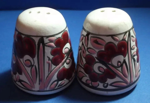 Ancienne selière poivrière - &,