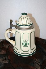 belle chope de bière en