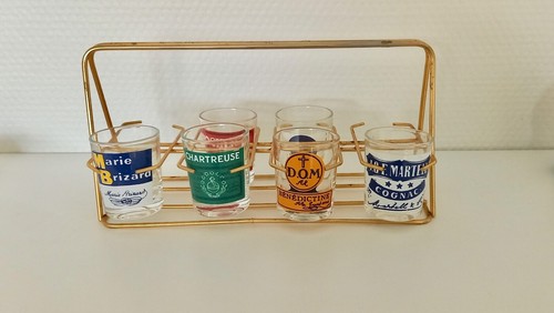 Anciens petits verres - , à