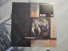 Vinyle 33T LP Tiamat – Prey. Vinyle rouge UK 2022.
