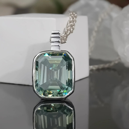Rare pendentif solitaire - pendentif,