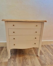 PETITE COMMODE