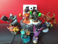 lot  9 skylanders + Portal +