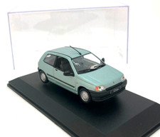 GC4611 UNIVERSAL HOBBIES /