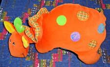 ST3/ PELUCHE DOUDOU MUSICAL MAMAS & PAPAS GIRAFE ORANGE POIS 35 CM EXC ETAT