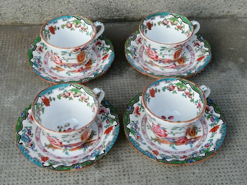 Lot tasses porcelaine - tasses,