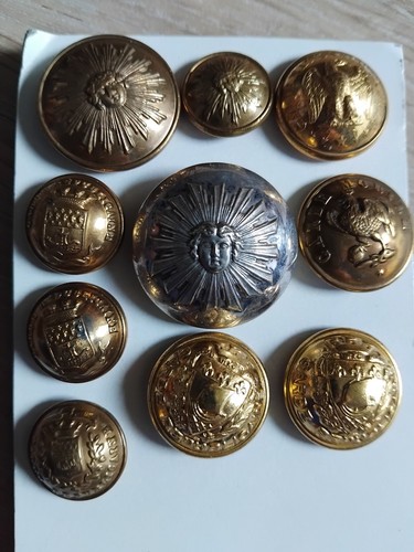 Lot boutons - 10,