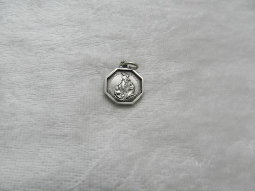 Ancienne médaille religieuse