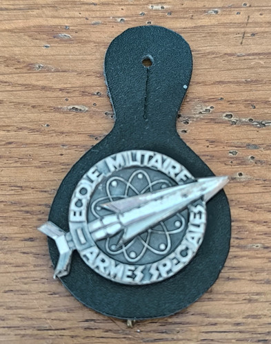 Insigne ecole militaire - ecole, armes