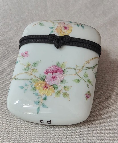 Romantique boîte pilulier - romantique,
