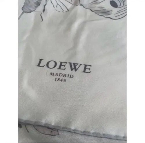 Foulard soie loewe - en,