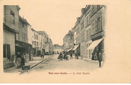 Aube bar sur - , le