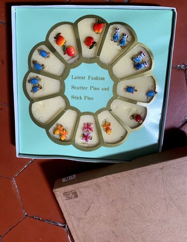 Boite bijoux épinglettes - boite, de