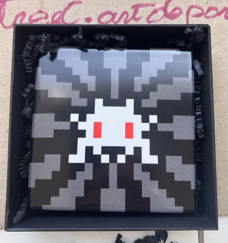 Invader tile black - invader, sunset