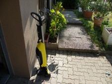 Aspirateur balais et nettoyeur de sols KARCHER model FC5