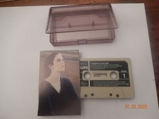 cassette audio Isabelle Adjani " OHIO " BOÎTIER D'ORIGINE strié à encoches