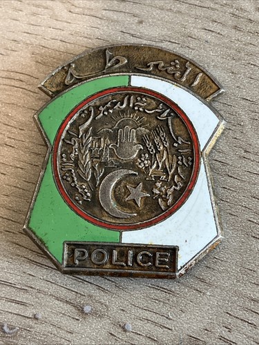 Indigne police algérie pour - indigne,