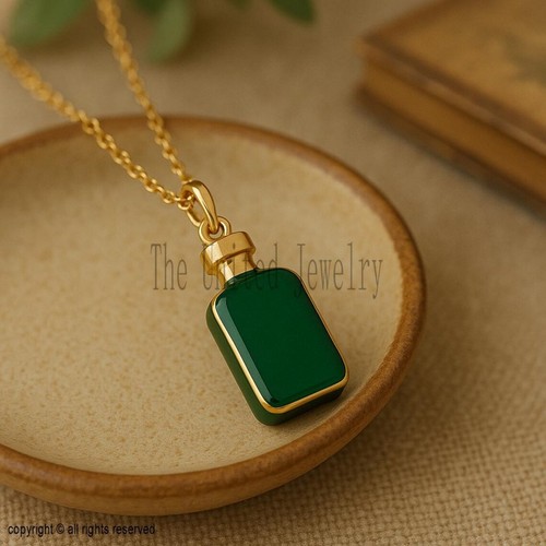 Collier pendentif bouteille - , en