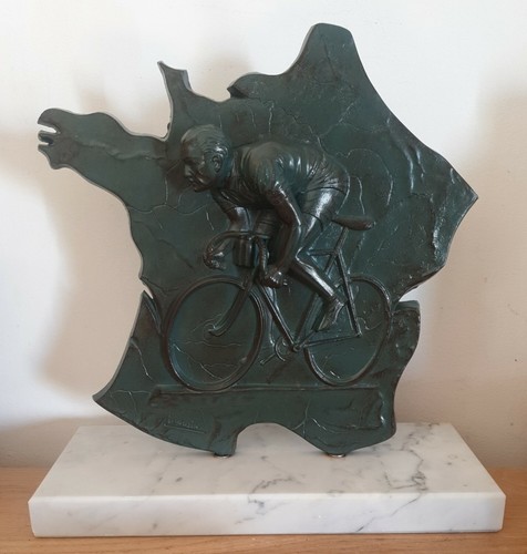 Bas relief jacques - bas, limousin