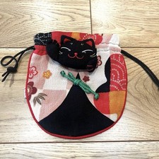 Sac en tissu noir rose rouge