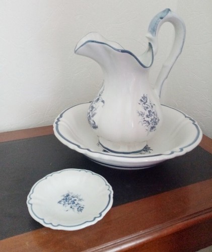 Ancien service toilettes - ancien,