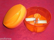 Twister TUPPERWARE / hachoir oignons fines herbes persil ... /  Excellent état !