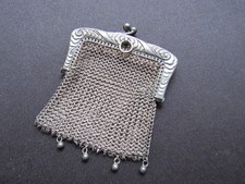 XIX - Bourse Aumônière