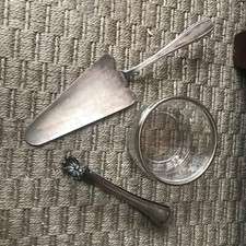 ANCIEN SUCRIER PELLE A TARTE ET PINCE A SUCRE PLAQUÉS ARGENT