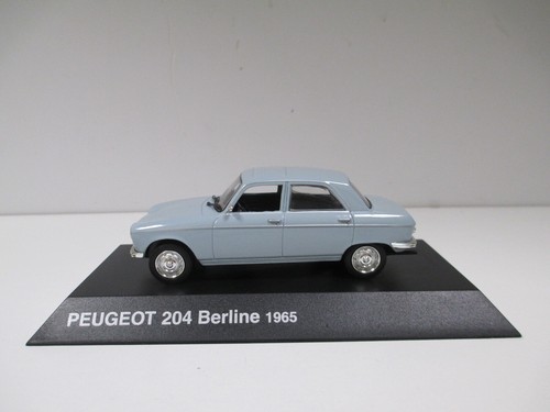 Peugeot 204 berline bleu - peugeot,