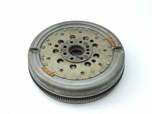 Volant moteur mercedes benz - mercedes-benz, a