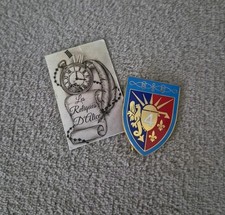 Insigne / pucelle 4 e