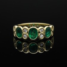 Bague émeraude diamants