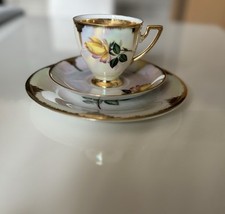 Tasse vintage en porcelains