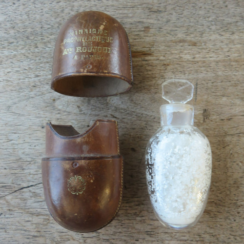 Ancien flacon sels - flacon, a