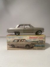 DINKY TOYS: OPEL REKORD