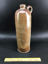 ancienne bouteille en grès