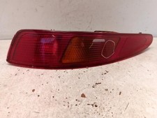 Feu arriere principal droit