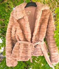 Superbe manteau nude fourrure