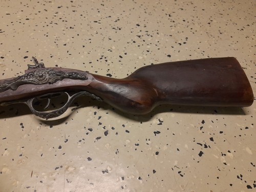 Fusil factice ancien origine