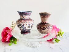 Deux petits vases en faïence de Rochefort -en-Terre signé Leray, fait main.