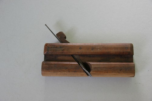 Rabot ancien bois fer - bois, et