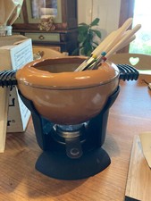 Appareil à fondue Le Creuset pour 6 personnes, modèle vintage