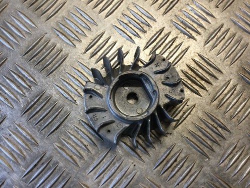 Volant moteur pour - volant,