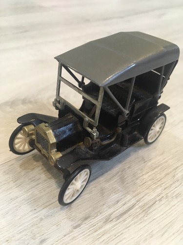 Ancien tacot ford - modèle, t