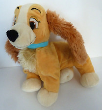 SB. Doudou peluche DISNEY STORE CHIEN BELLE et le Clochard Ht28cm collier  TBE