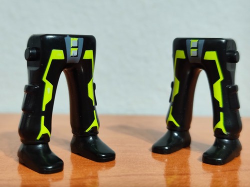 Playmobil jambes noires - x2,